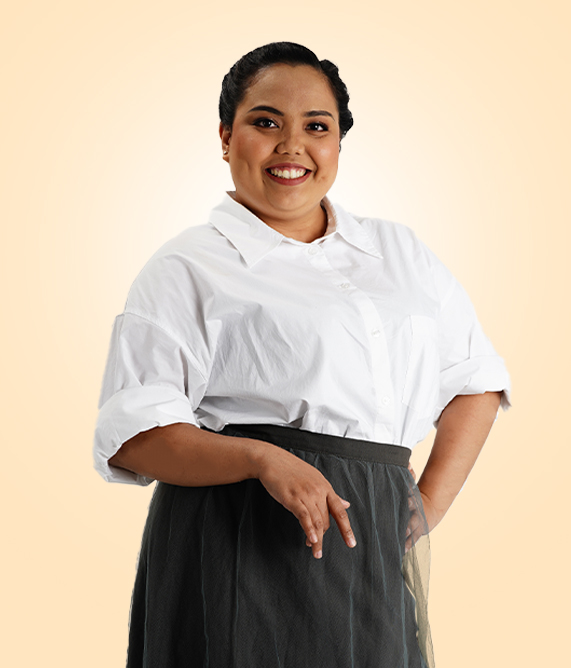 louise roa,smiling,asian,female,professional